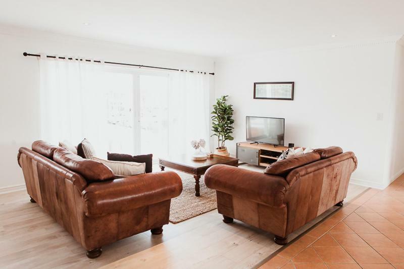One On Gray Apartment Knysna Bagian luar foto